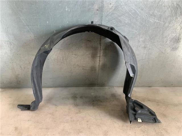 Nadkole błotnika przedniego lewe Toyota Yaris SP90