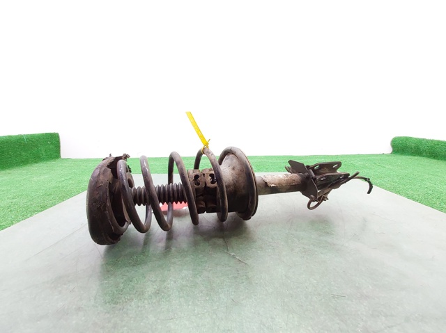 Amortyzator przedni 543021082R RENAULT