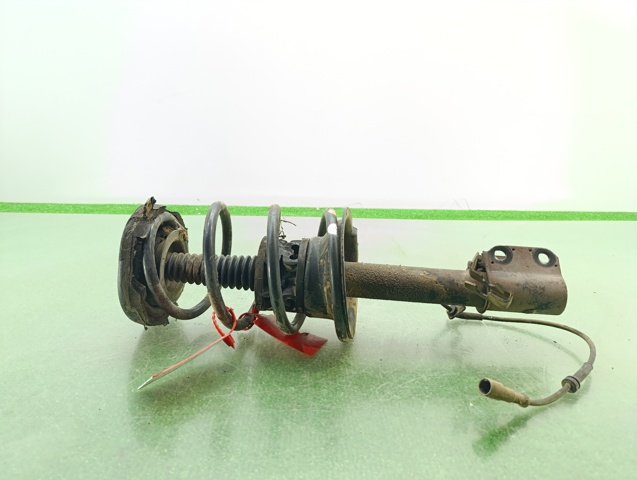 Amortyzator przedni 543021082R RENAULT