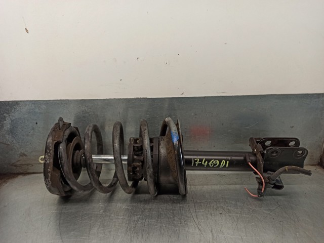 Amortyzator przedni 543021082R RENAULT