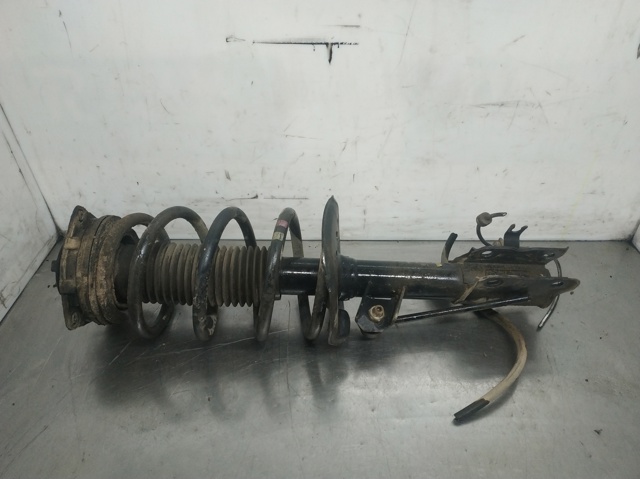 Amortyzator przedni prawy 54302JD73A NISSAN