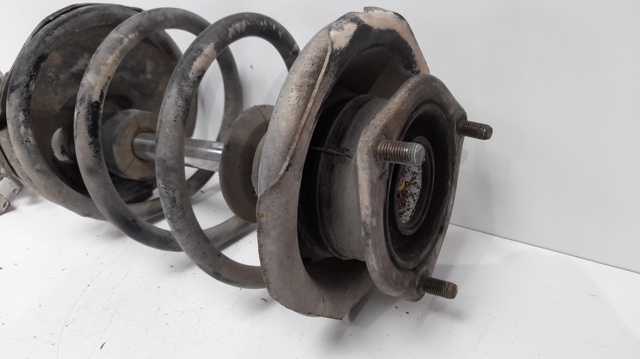 Amortyzator przedni lewy Nissan Serena C23