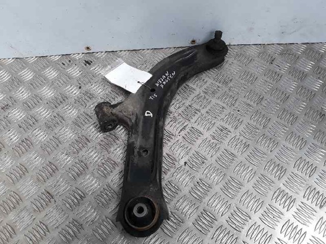 Wahacz zawieszenia przedniego dolny prawy 545001FU0B NISSAN