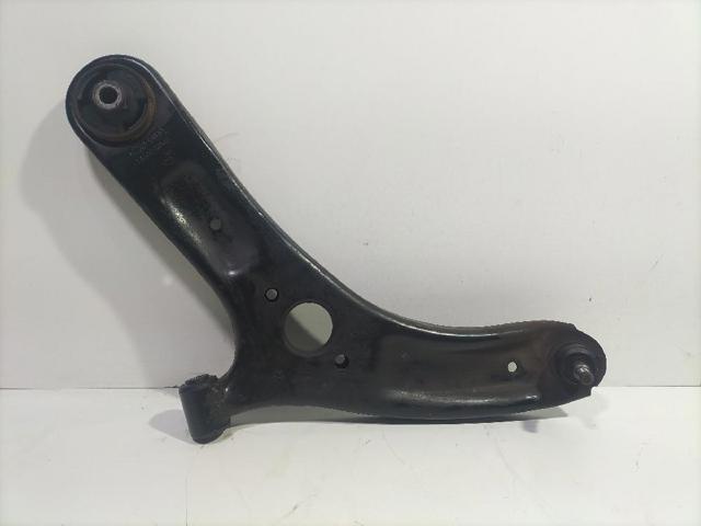 Wahacz zawieszenia przedniego dolny lewy 545001J700 HYUNDAI