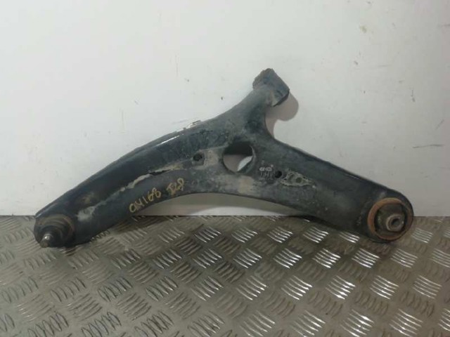 Wahacz zawieszenia przedniego dolny lewy 545001P100 HYUNDAI