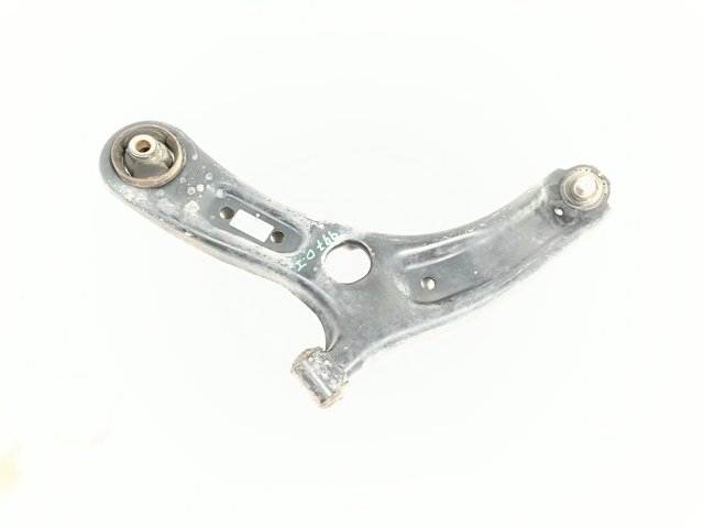 Wahacz zawieszenia przedniego dolny lewy 545001W000 HYUNDAI