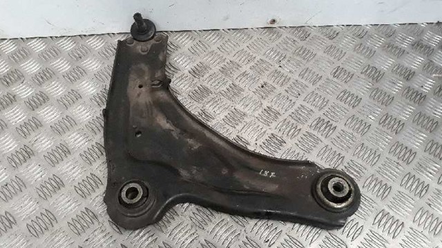 Wahacz zawieszenia przedniego dolny prawy 545002029R RENAULT