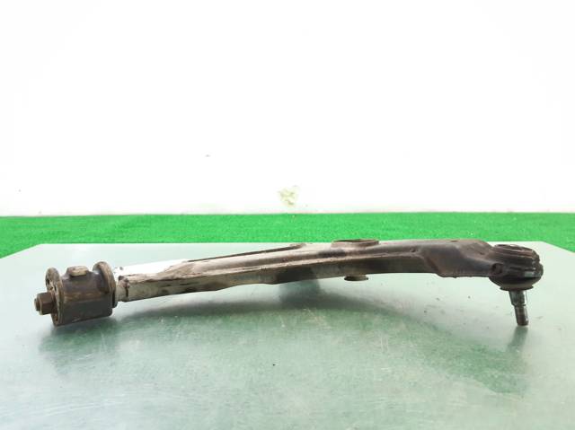 Wahacz zawieszenia przedniego dolny lewy 5450022200 HYUNDAI
