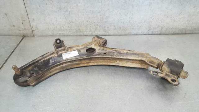 Wahacz zawieszenia przedniego dolny lewy 5450029500 HYUNDAI