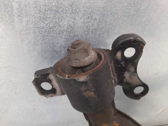 Wahacz zawieszenia przedniego dolny lewy 5450029500 HYUNDAI