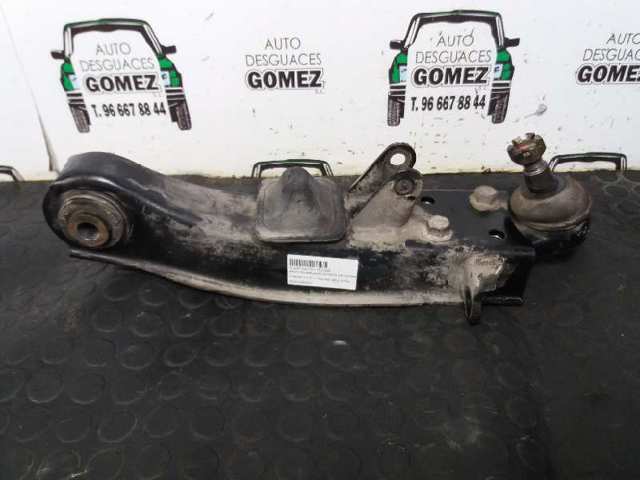 Wahacz zawieszenia przedniego dolny lewy 545004A600 HYUNDAI