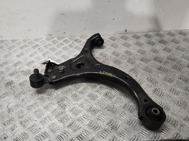 Wahacz zawieszenia przedniego dolny lewy 545004D002 HYUNDAI