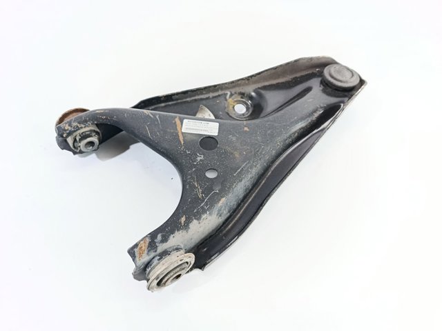 Wahacz zawieszenia przedniego dolny prawy 545006623R RENAULT