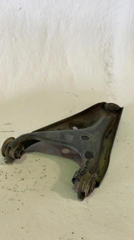 Wahacz zawieszenia przedniego dolny prawy 545006623R RENAULT