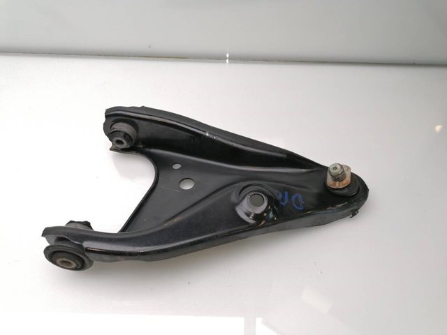 Wahacz zawieszenia przedniego dolny prawy 545006623R RENAULT