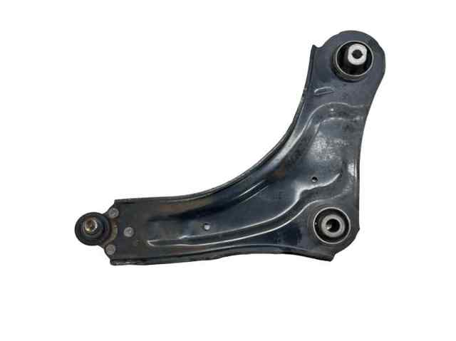Wahacz zawieszenia przedniego dolny prawy 545008682R RENAULT