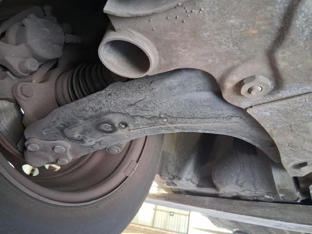 Wahacz zawieszenia przedniego dolny prawy 545008682R RENAULT