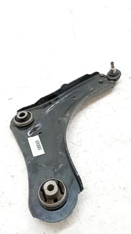 Wahacz zawieszenia przedniego dolny prawy 545008682R RENAULT