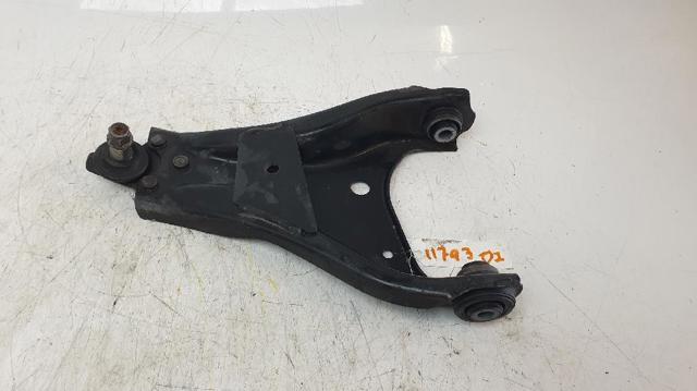 Wahacz zawieszenia przedniego dolny lewy 545011697R RENAULT