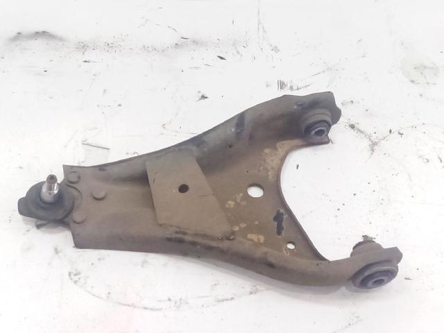 Wahacz zawieszenia przedniego dolny lewy 545011697R RENAULT