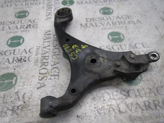 Wahacz zawieszenia przedniego dolny prawy 545011D000 HYUNDAI