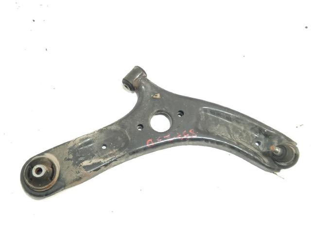 Wahacz zawieszenia przedniego dolny prawy 545011J700 HYUNDAI