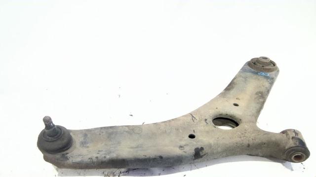 Wahacz zawieszenia przedniego dolny prawy 545011P000 HYUNDAI
