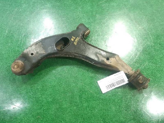 Wahacz zawieszenia przedniego dolny prawy 5450122200 HYUNDAI