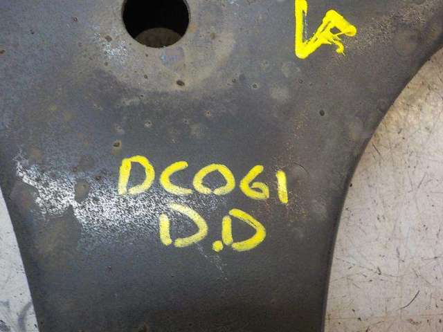 Wahacz zawieszenia przedniego dolny prawy 545012H000 HYUNDAI