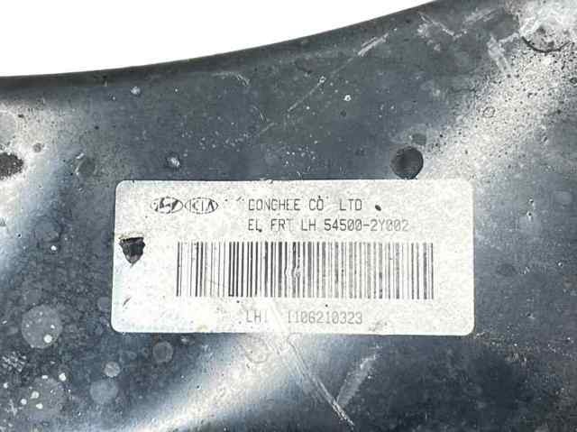 Wahacz zawieszenia przedniego dolny prawy 545012Y002 HYUNDAI