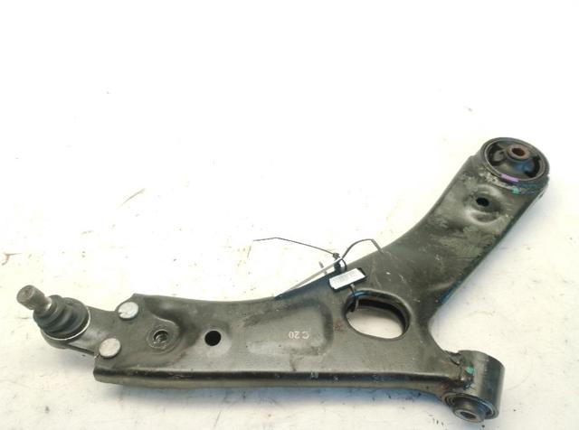 Wahacz zawieszenia przedniego dolny prawy 545012Y002 HYUNDAI