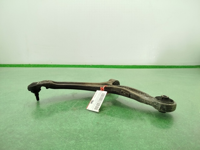 Wahacz zawieszenia przedniego dolny prawy 545013Z000 HYUNDAI
