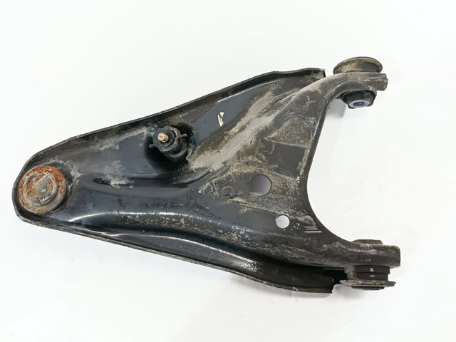 Wahacz zawieszenia przedniego dolny lewy 545017081R RENAULT