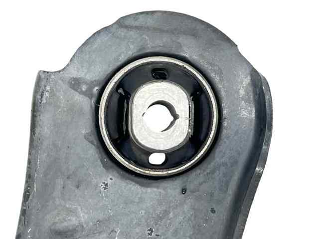Wahacz zawieszenia przedniego dolny lewy 545018194R RENAULT