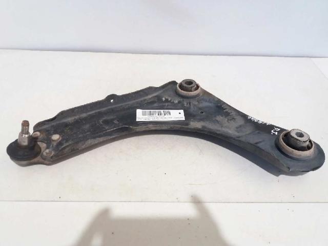 Wahacz zawieszenia przedniego dolny lewy 545018194R RENAULT
