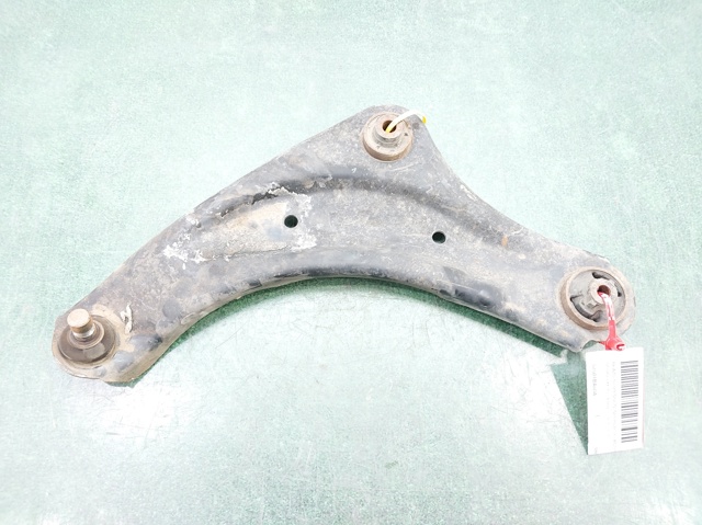 Wahacz zawieszenia przedniego dolny lewy 54501BA60A NISSAN