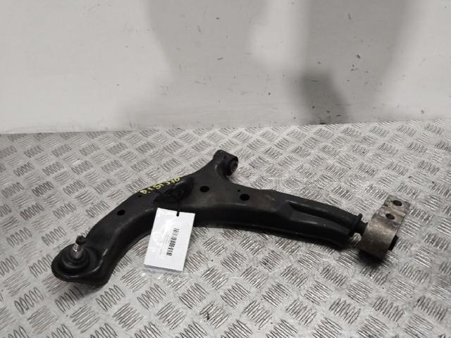 Wahacz zawieszenia przedniego dolny lewy 54501BU000 NISSAN