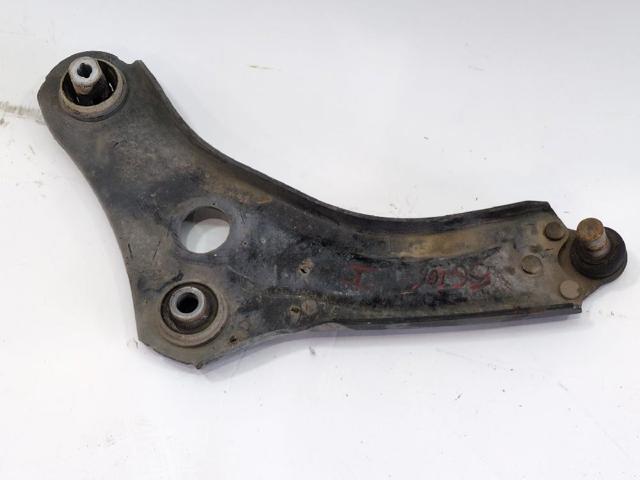Wahacz zawieszenia przedniego dolny lewy 545058992R RENAULT