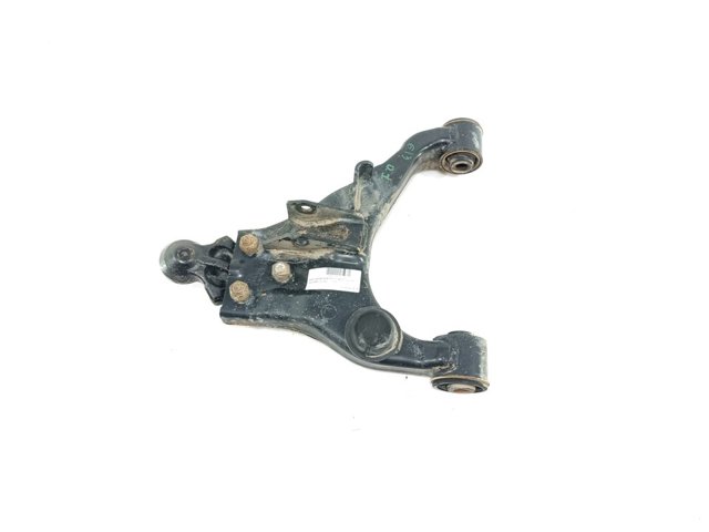 Wahacz zawieszenia przedniego dolny lewy 545103E150 HYUNDAI