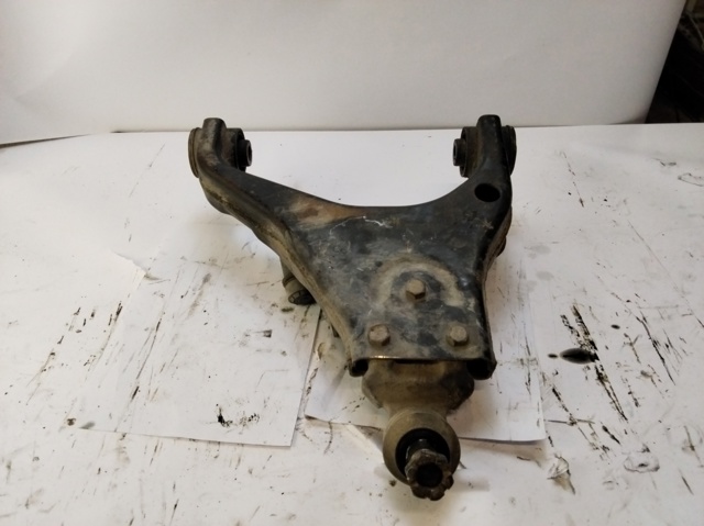 Wahacz zawieszenia przedniego dolny prawy 545203E002 HYUNDAI