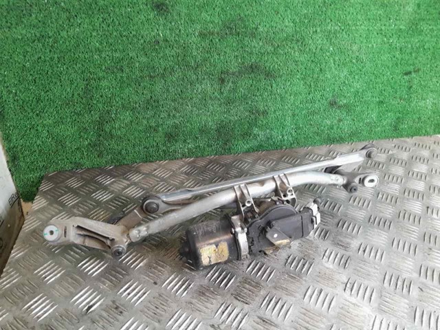 Silniczek wycieraczki szyby przedniej 54526611 NISSAN