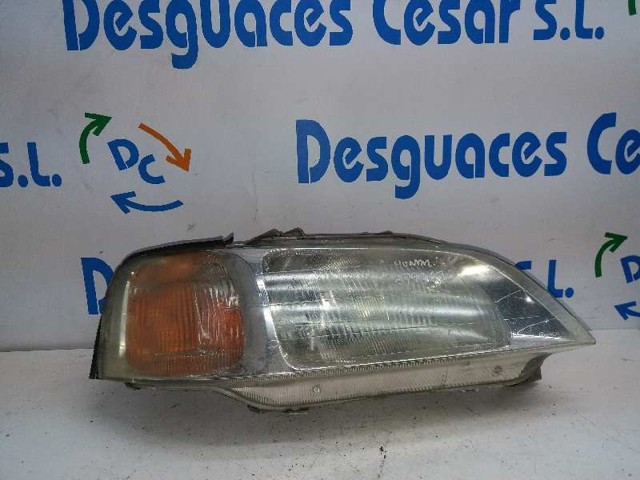 Reflektor prawy 54532437 HONDA