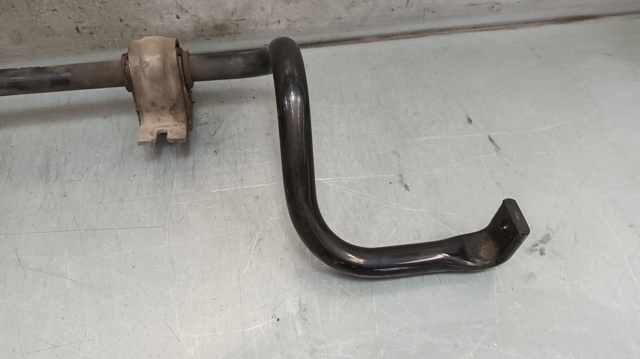 Stabilizator przedni 546110003R RENAULT