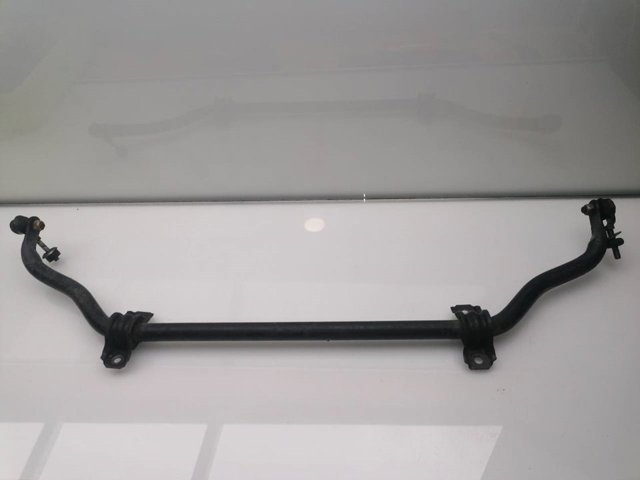 Stabilizator Nissan Terrano