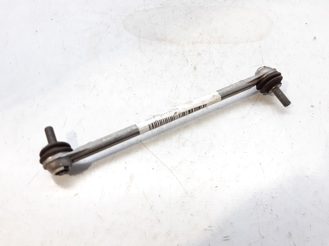 Łącznik stabilizatora przedniego 546182227R RENAULT