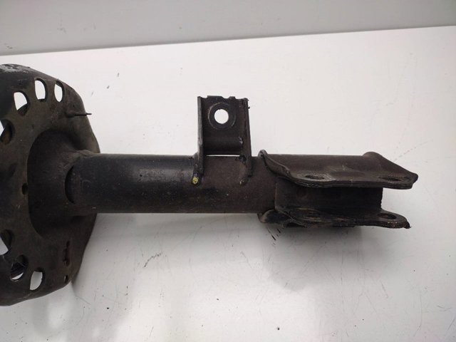 Amortyzator przedni lewy 546502R250 HYUNDAI