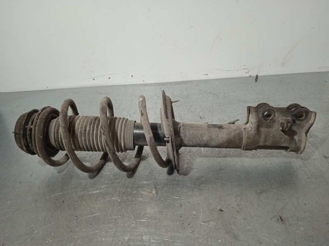 Amortyzator przedni prawy 546601P000 HYUNDAI