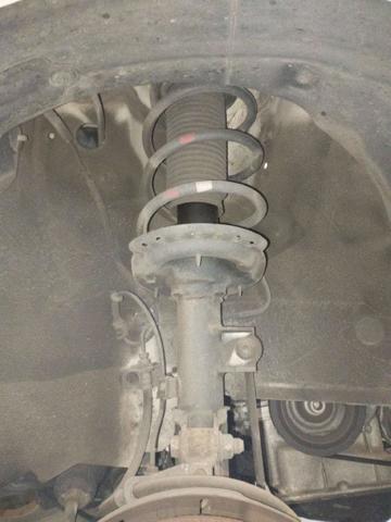 Amortyzator przedni prawy 546601W000 HYUNDAI