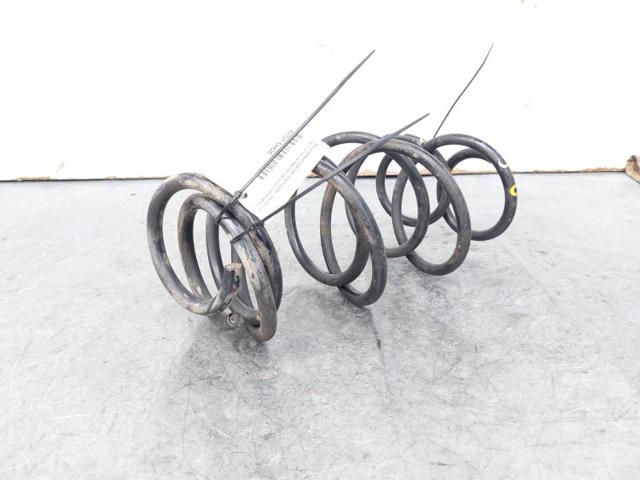 Sprężyna tylna 550204221R RENAULT