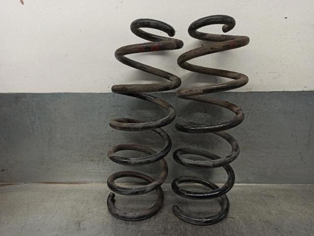Sprężyna tylna 550205184R RENAULT